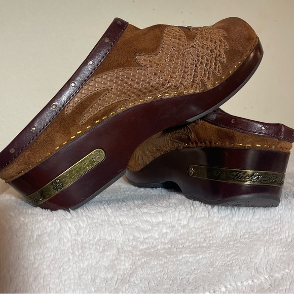 VINTAGE LUCKY BRAND Leather Embroidered Clogs - Picture 8 of 13